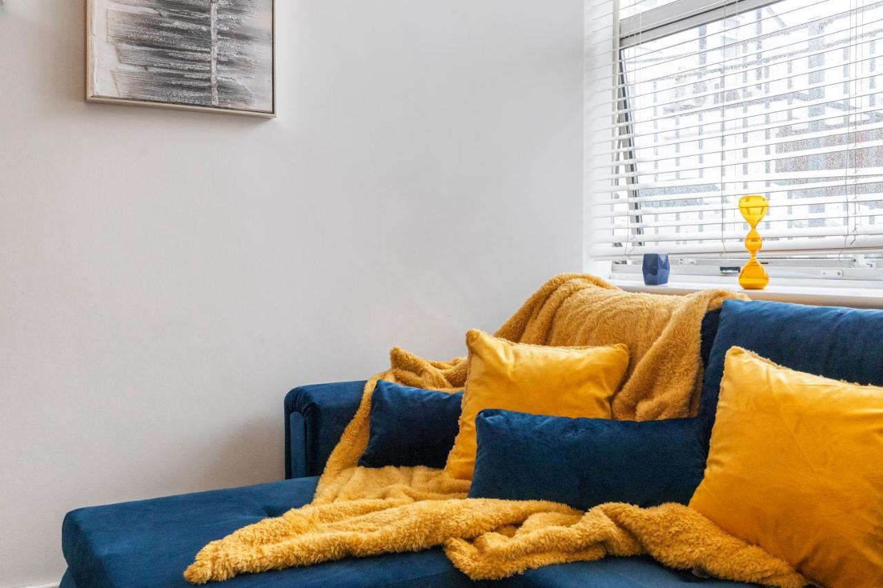 Modern Flat In Central Golders Green 伦敦 外观 照片