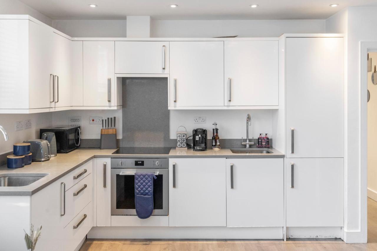 Modern Flat In Central Golders Green 伦敦 外观 照片