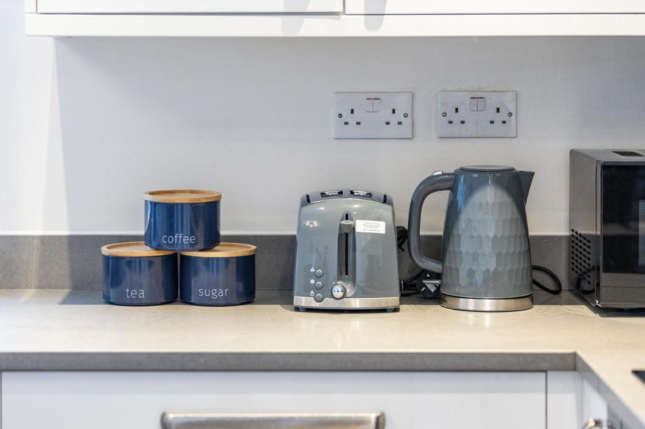Modern Flat In Central Golders Green 伦敦 外观 照片