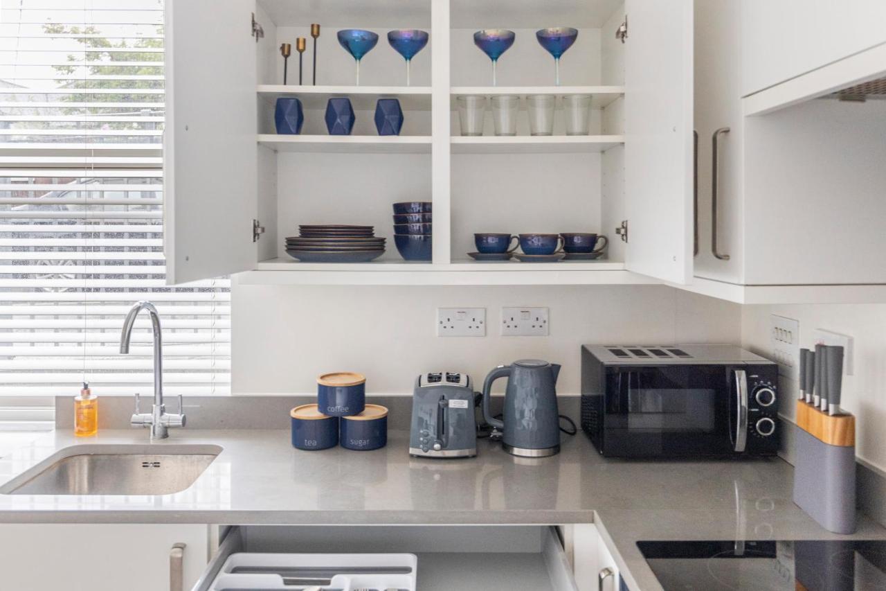 Modern Flat In Central Golders Green 伦敦 外观 照片